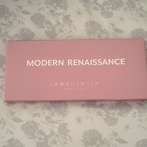 Eyeshadow Modern Renaissance - Picture 1 of 2